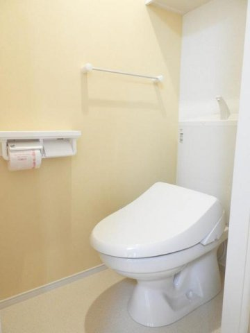 ブロッサム　リアサ館のトイレ|ゆったりとした空間のトイレです