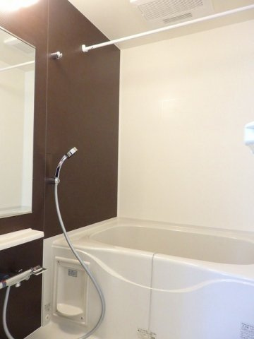 フィオーレ　ドムスＣの浴室|コンパクトで使いやすいお風呂です