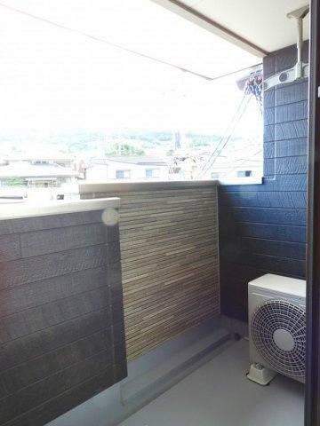 サンライトⅡのバルコニー|バルコニーからの眺めを楽しみながら食事をしませんか