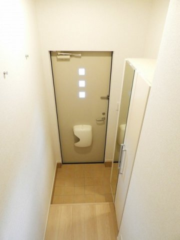 サンライトⅡの玄関|収納もある玄関です