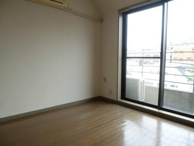 スカイコート新宿第３