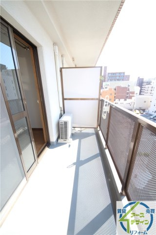 エテルノ・スクウェア弐番館のバルコニー