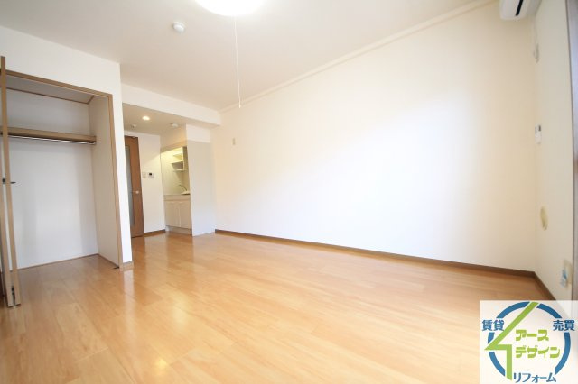 エテルノ・スクウェア弐番館の居間・リビング