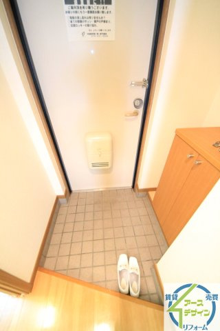 エテルノ・スクウェア弐番館の玄関