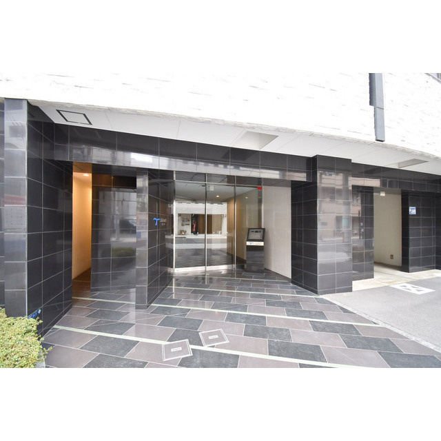 SERENiTE谷四のエントランス