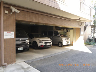 【駐車場】