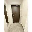 セレニテ東三国ミラクの玄関