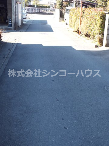 【前面道路含む現地写真】 | 幸手市中５丁目 | 南側幅員約4メートルの道路に接しています！