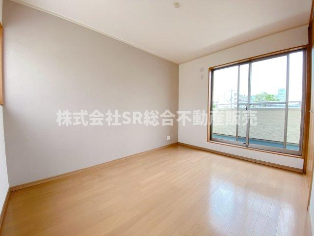 荒本2丁目中古戸建の寝室|落ち着いて過ごせるお部屋なので、寝室にいかがでしょうか