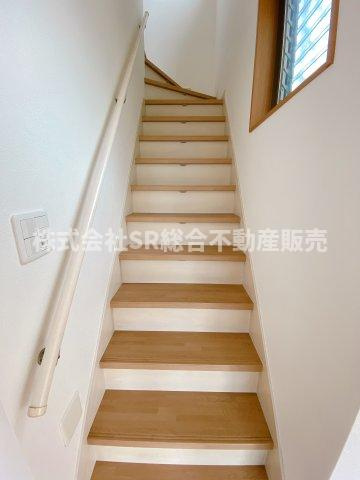荒本2丁目中古戸建の内装|当日予約も大歓迎です！土日祝、雨の日やお子様連れのお客様の送迎も可能ですのでお気になさらずお問合せ下さい。お仕事終わりのお時間にも柔軟に対応致しますのでお気軽にお申し付け下さいませ。