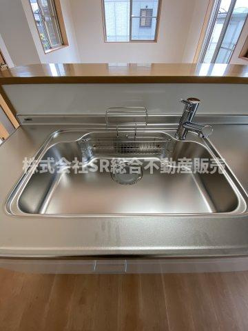 荒本2丁目中古戸建のキッチン|シンクピカピカです☆
