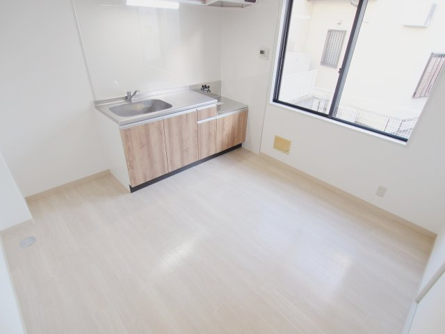 ディアスみくまりB棟の居間・リビング