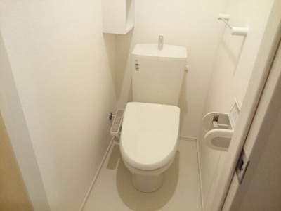 【トイレ】 | リベルタ | トイレです