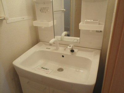 【洗面所】 | アヴェニール岩出Ⅰ | 広い洗面スペース