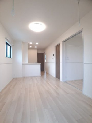 【居間・リビング】 | 皐Ⅲ | ゆったりとした居間です