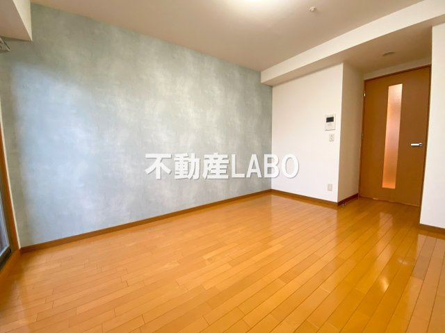 プロシード弁天町の洋室