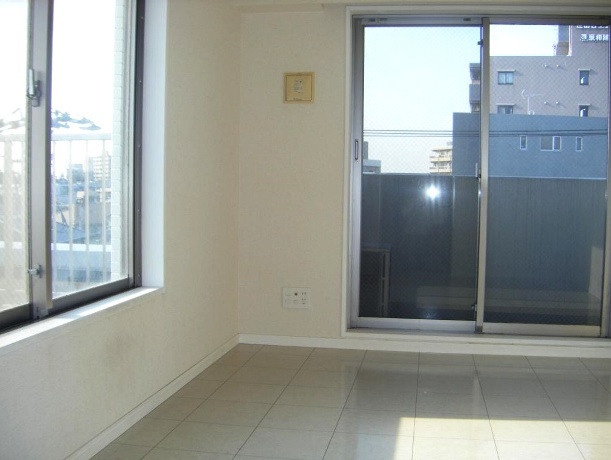 ＣＹＮＴＨＩＡ　Ｆｏｕｒ－Ｄ　ＥＦ－Ｆｏｒｔの寝室