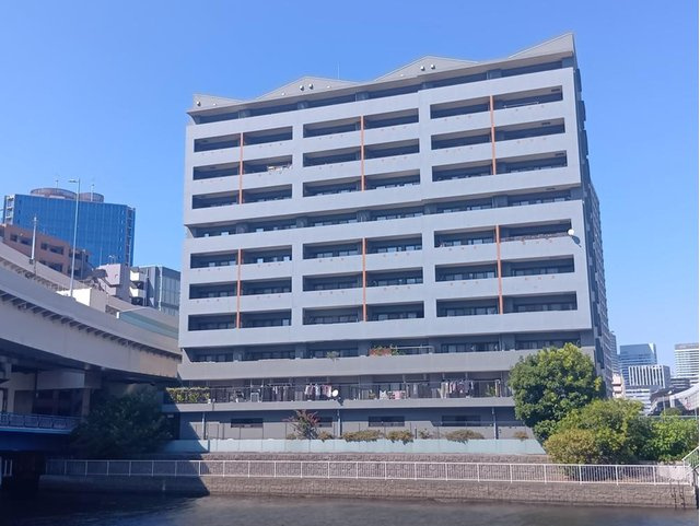 クレストフォルム田町ベイフロントスクエアの外観|「田町」駅徒歩１４分！平成１２年築・オートロック＆宅配ボックス付きマンション、クレストフォルム田町ベイフロントスクエアは即日現地案内可能となっておりますので、お気軽にお問い合わせください！