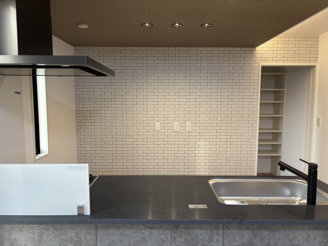 プランタウン新垢田南町の内観：施工例|施工例：お好みでカップボードも設置可能です。