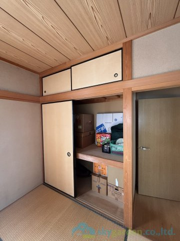 平塚市纏　中古戸建の洋室