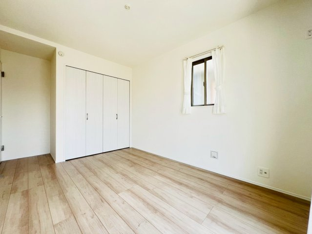 東朝霧丘戸建の内装