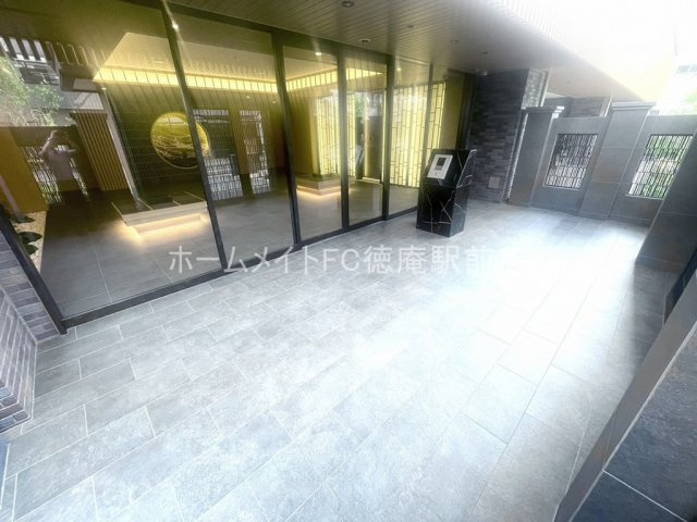 プレジオ城東のロビー