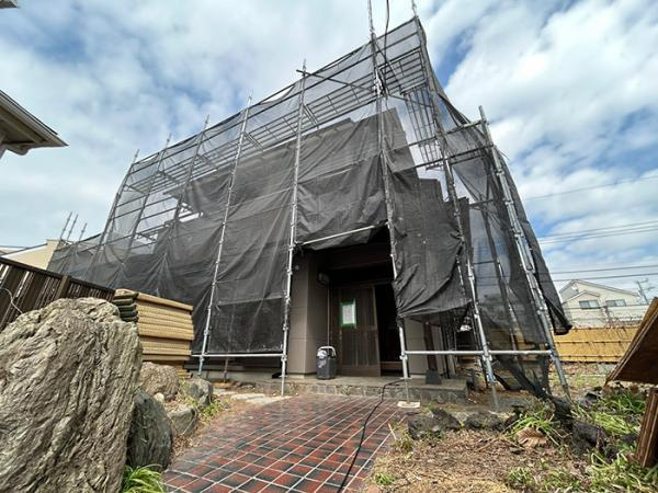 【外観】 | アトムセレクト　千葉市花見川区南花園1丁目中古戸建 | 内外フルリフォームを実施！
4月上旬頃の完成を予定しております。