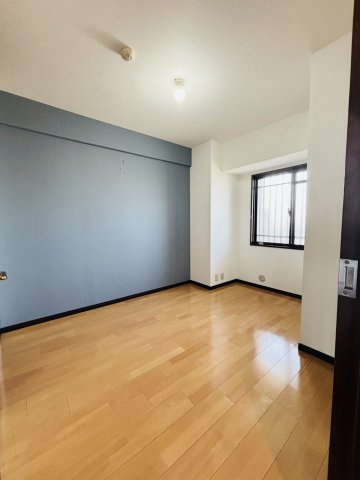 モンセーヌ和泉中央2番館の洋室