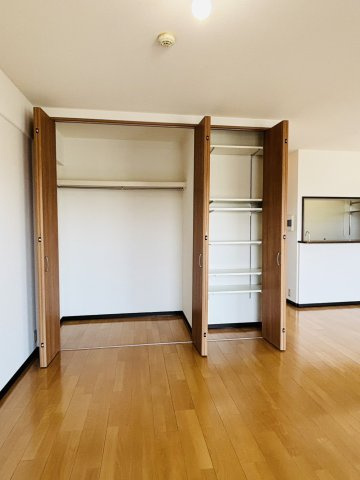 モンセーヌ和泉中央2番館の収納