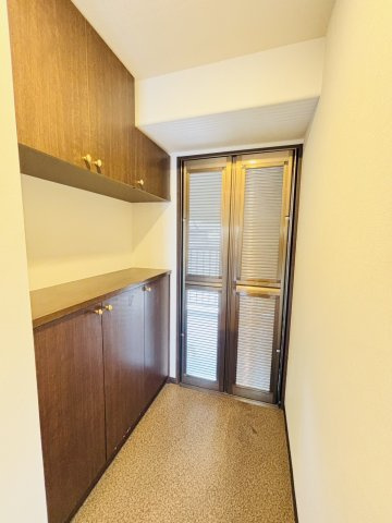 モンセーヌ和泉中央2番館の玄関