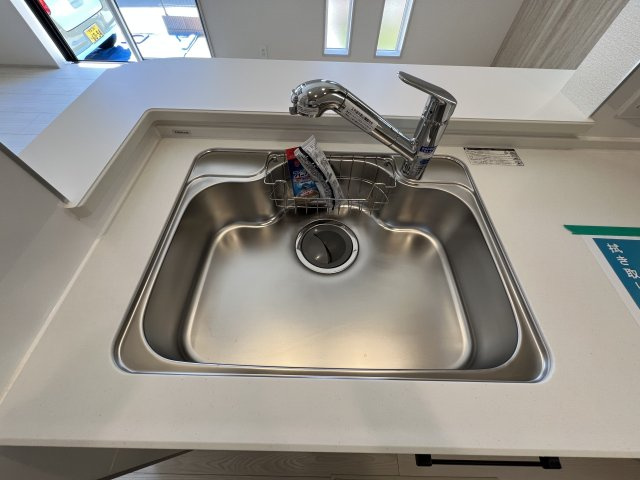 昭島市緑町3丁目　新築戸建全2棟のその他|浄水器付きシンク