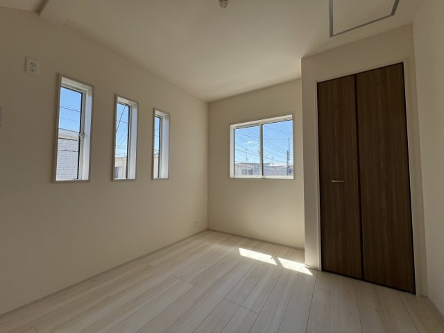 昭島市緑町3丁目　新築戸建全2棟の洋室|【洋室3】5.0帖