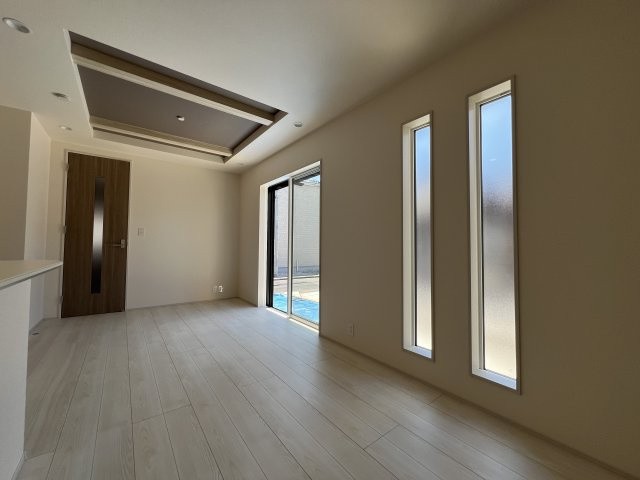 昭島市緑町3丁目　新築戸建全2棟のその他|たっぷりの陽光に包まれる明るいリビング♪