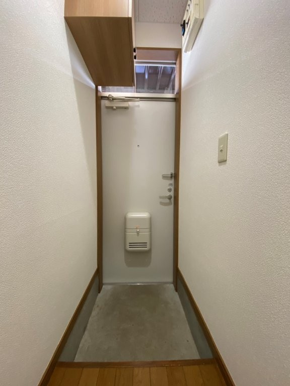ワンデーハウスA棟の玄関