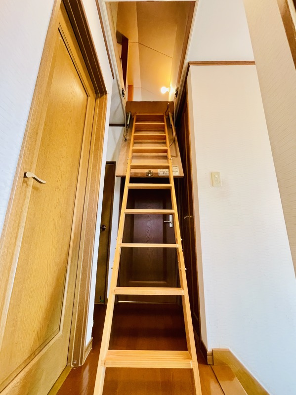 あきる野市平沢　中古戸建の収納|小屋裏収納