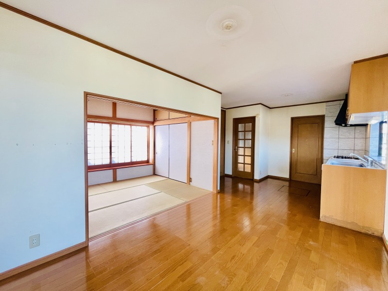 あきる野市平沢　中古戸建の居間・リビング