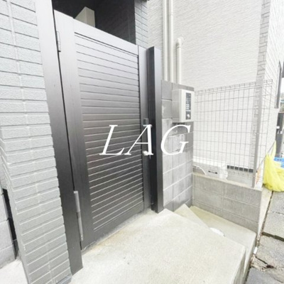 【エントランス】 | アルブル八王子千人町 | エントランスです。