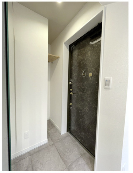 Platanus幡ヶ谷の玄関