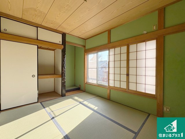 枚方市大峰元町　中古一戸建ての和室|一室あると便利な和室は客間としてだけでなく、小さなお子様のプレイルームや食後のくつろぎスペースとしてもご利用いただけます