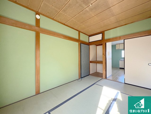 枚方市大峰元町　中古一戸建ての和室|一室あると便利な和室は客間としてだけでなく、小さなお子様のプレイルームや食後のくつろぎスペースとしてもご利用いただけます