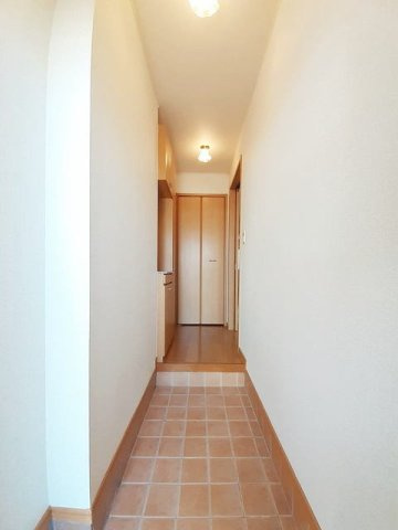 グランツＢの玄関|収納もある玄関です