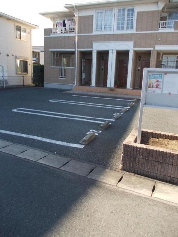 エクセル三ノ宮Ｃの駐車場|カースペースがあります