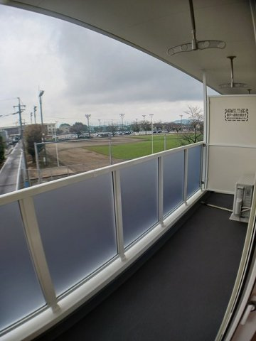 菊池郡菊陽町大字久保田の賃貸マンションのバルコニー|落ち着いた時間を過ごせるバルコニーです