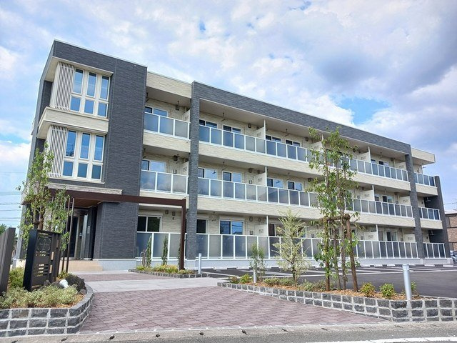 菊池郡菊陽町大字久保田の賃貸マンションの外観|きれいな外観です