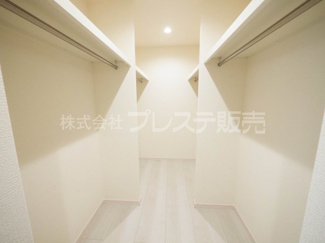 【収納】 | 現地写真（２号地ファミリークローゼット）大容量のファミリークローゼットです♪
