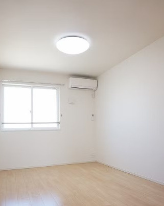 宮城県大崎市３棟一括の洋室