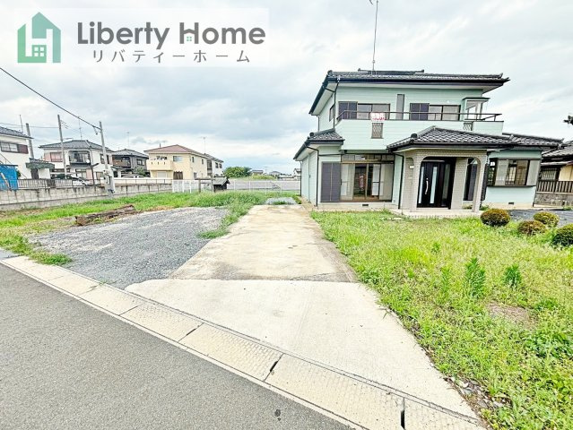 古河市中田　中古戸建の駐車場