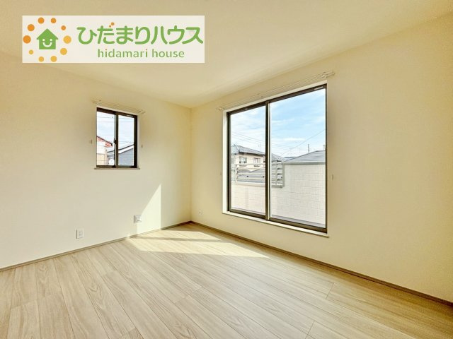 【洋室】 | 牛久市神谷2丁目23番　新築戸建 | お掃除しやすく、清潔感を保てるのでダニも発生しにくいフローリング♪