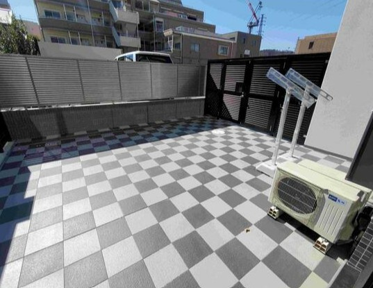 フェリシアのバルコニー