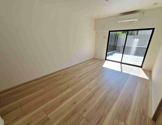 フェリシアの居間・リビング